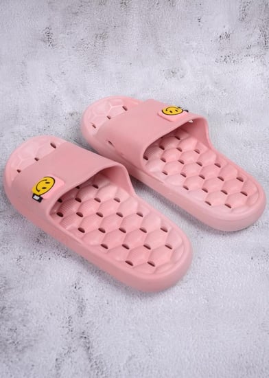 شبشب منزلي مريح بتصميم عصري