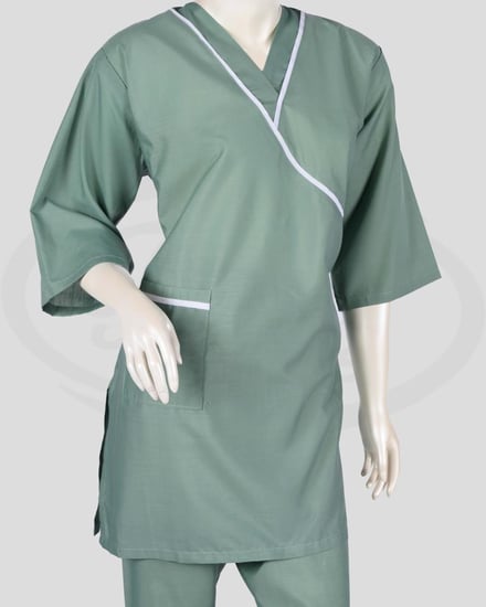 زي عامله مريح أخصر