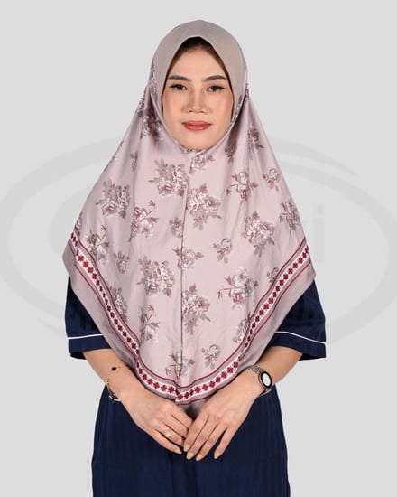 حجاب عاملات منزلية بطابع ورد