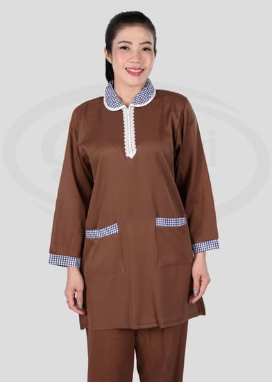 زي عاملات شتوي بياقة كاروهات