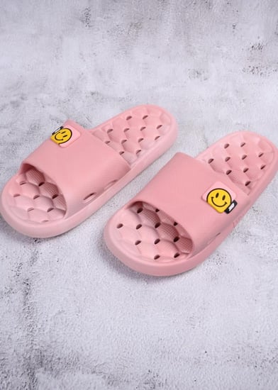 شبشب منزلي مريح بتصميم عصري