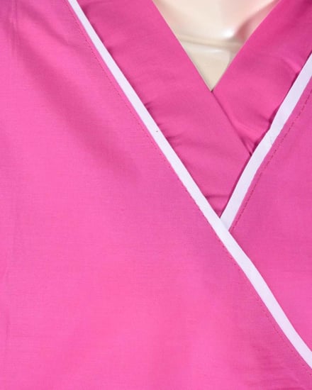 يونيفورم وردي