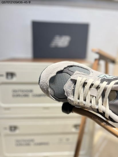 New Balance 2002R Rain cloud