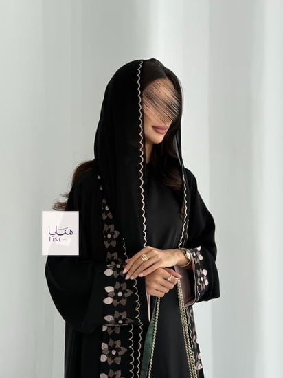 عباية ملاذ دبل كلوش بقماش انترنت تطريز وردي