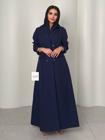 عباية كبرياء بليزر كريب مبطن بقصة اي لاين كحلي