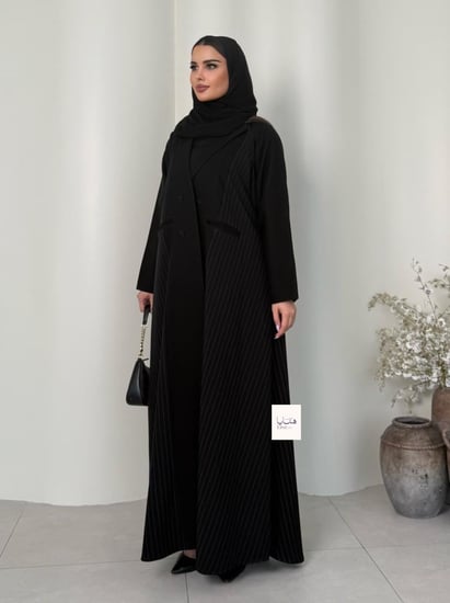 عباية شروق رسميه بقماش كتان مع كريب مقلم