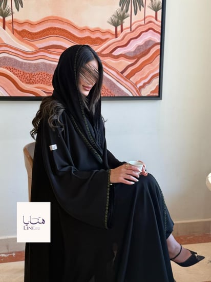 عباية ربى دبل كلوش بقماش انترنت كم واسع تدخيلات تطريز اخضر