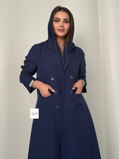 عباية كبرياء بليزر كريب مبطن بقصة اي لاين كحلي