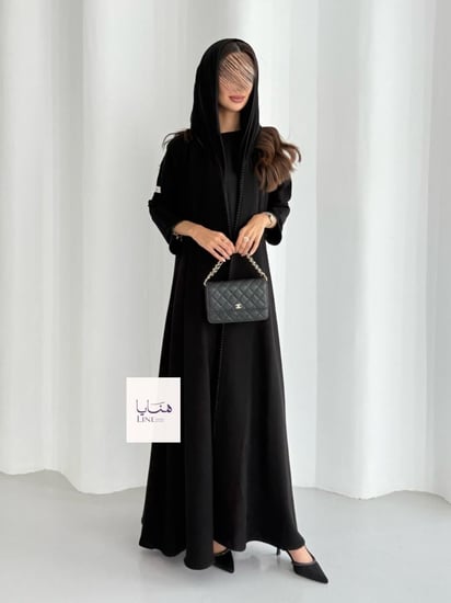 عباية لجين قماش كريب ملكي اسود بكلفه ناعمه