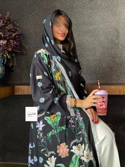 عباية بلسم حرير صيفي بارد اسود مع الوان