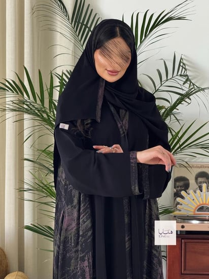 عباية المها كلوش بقماش بلاك بيري تدخيلات شيفون