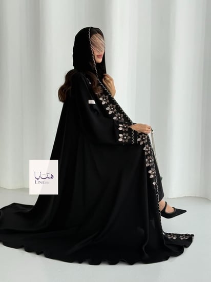 عباية ملاذ دبل كلوش بقماش انترنت تطريز وردي