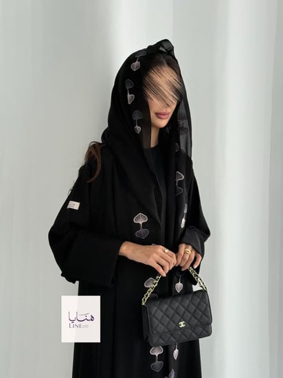 عباية رونق دبل كلوش بقماش انترنت بتطريز احترافي ملون