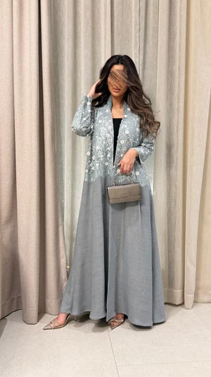 عباية دلع بقماش روز صيفي مع دانتيل مزين بهدب تيفاني