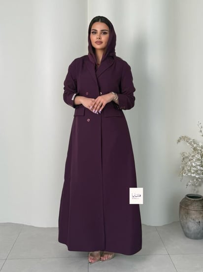 عباية كبرياء بليزر كريب مبطن بقصة اي لاين بنفسجي