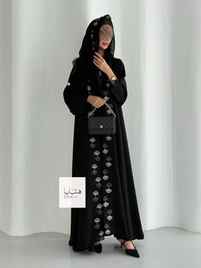 عباية رونق دبل كلوش بقماش انترنت بتطريز احترافي ملون