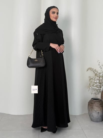 عباية شروق رسميه بقماش كتان مع كريب مقلم