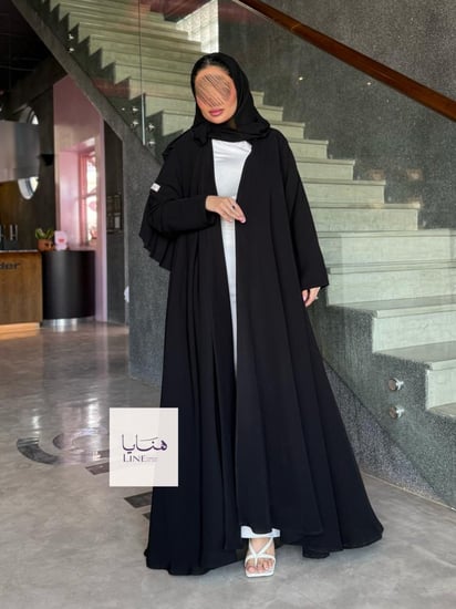 عباية كولينا دبل كلوش بقماش كريب رموش شامل طرحه كسرات اسود