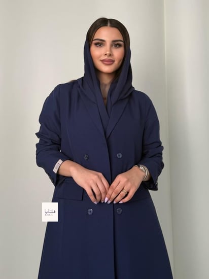 عباية كبرياء بليزر كريب مبطن بقصة اي لاين كحلي