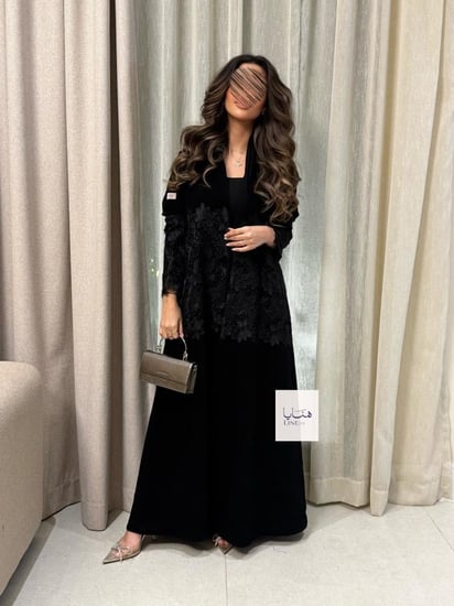 عباية فرحه بقماش سيراميك تدخيلات دانتيل جبير اسود
