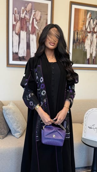 عباية شيهانه قماش سيراميك مع روكاما مطرز بنفسجي