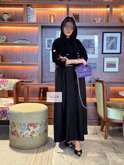 عباية وسن قماش ملكي وبليزر