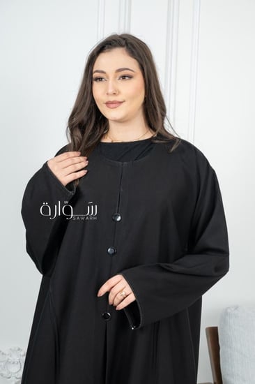 عباية نص كلوش بقيطان على جوانب