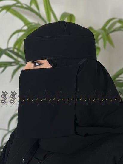 نقاب ربع مقوى لاصق