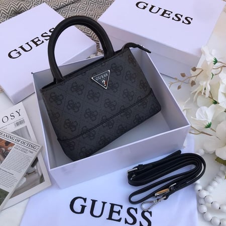 شنط جيس GUESS