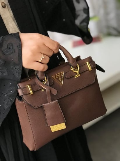 شنط جيس GUESS