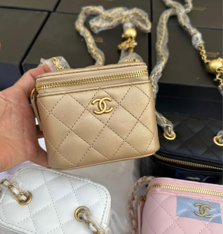 شانيل ميني فانيتي