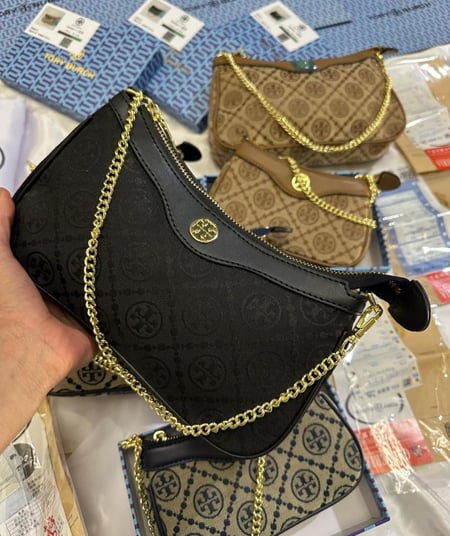 شنط توري بورش