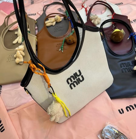 شنط ميو ميو