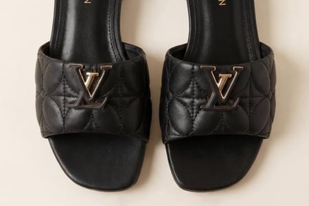 سليبر نسائي فاخر من لويس فيتون LOUS VUITTON ماستر كوالتي