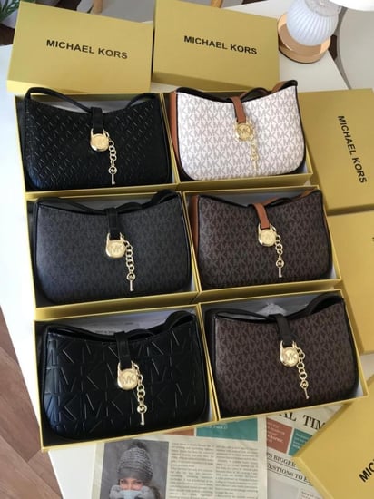 حقيبة مايكل كورس (Michael Kors) كتف أنيقة فخامة عملية بطابع عصري . ماستر كوالتي