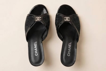 كعب Chanel نسائي شبك مرصع أناقة خالدة بتصميم عصري ماستر كوالتي