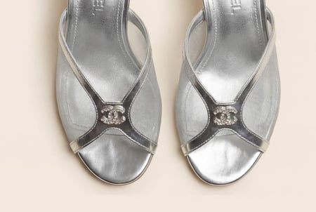 كعب Chanel نسائي فاخر  شبك شايفون أناقة خالدة بتصميم عصري ماستر كوالتي