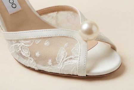 كعب Jimmy Choo عالٍ  فخامة تليق بإطلالاتك ماستر كوالتي