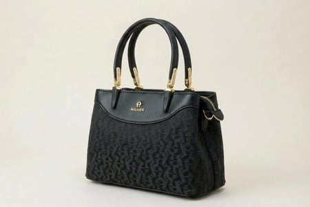 شنط يد ماركة AIGNER (أيغنر) . ماستر كوالتي