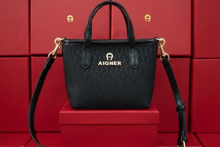 حقيبة اجنر AIGNER نسائية  ماستر كوالتي