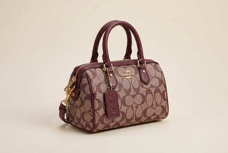 حقيبة كوتش (COACH) روان نسائية فاخرة بتصميم أنيق