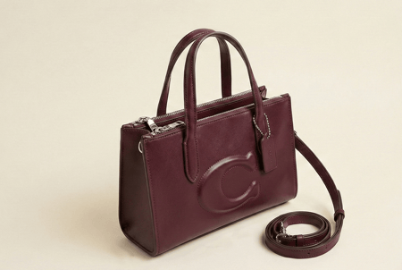 حقيبة يد فاخرة من كوتش COACH بتصميم عصري لكل إطلالة راقية