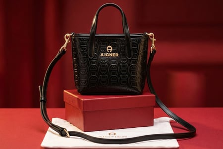 حقيبة اجنر AIGNER نسائية  ماستر كوالتي