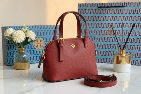 حقيبة توري بورش – أناقة كلاسيكية بلمسة فاخرة ماستر كوالتي