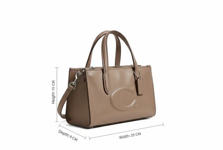 حقيبة يد فاخرة من كوتش COACH بتصميم عصري لكل إطلالة راقية