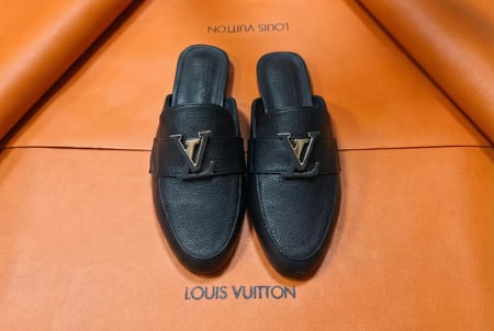 سليبر لويس فيتون نسائي أناقة يومية بلمسة فاخرة ماستر كوالتي