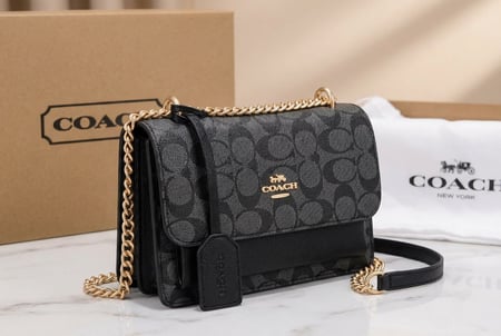 حقيبة كوتش تابي نسائية – تصميم أنيق وعصري ماستر كوالتي