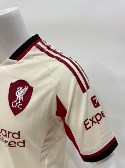 ليفربول 25-26 الطقم الثاني