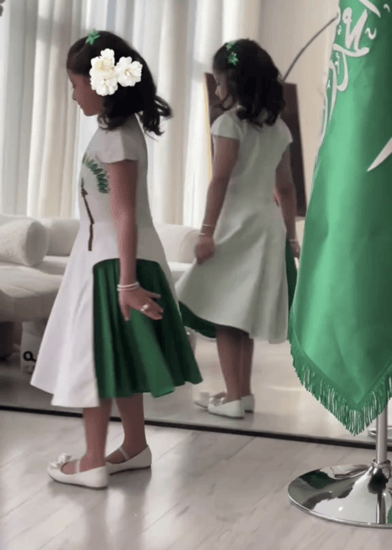فستان بناتي عزنا بطبعنا