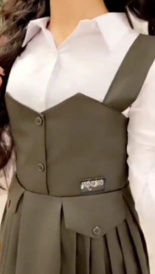 مريول مدرسي زيتي متوسط